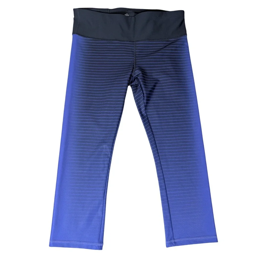 GapFit gFast Blue Ombre Striped Cropped Leggings Womens Performance Yoga Pants - Picture 1 of 10